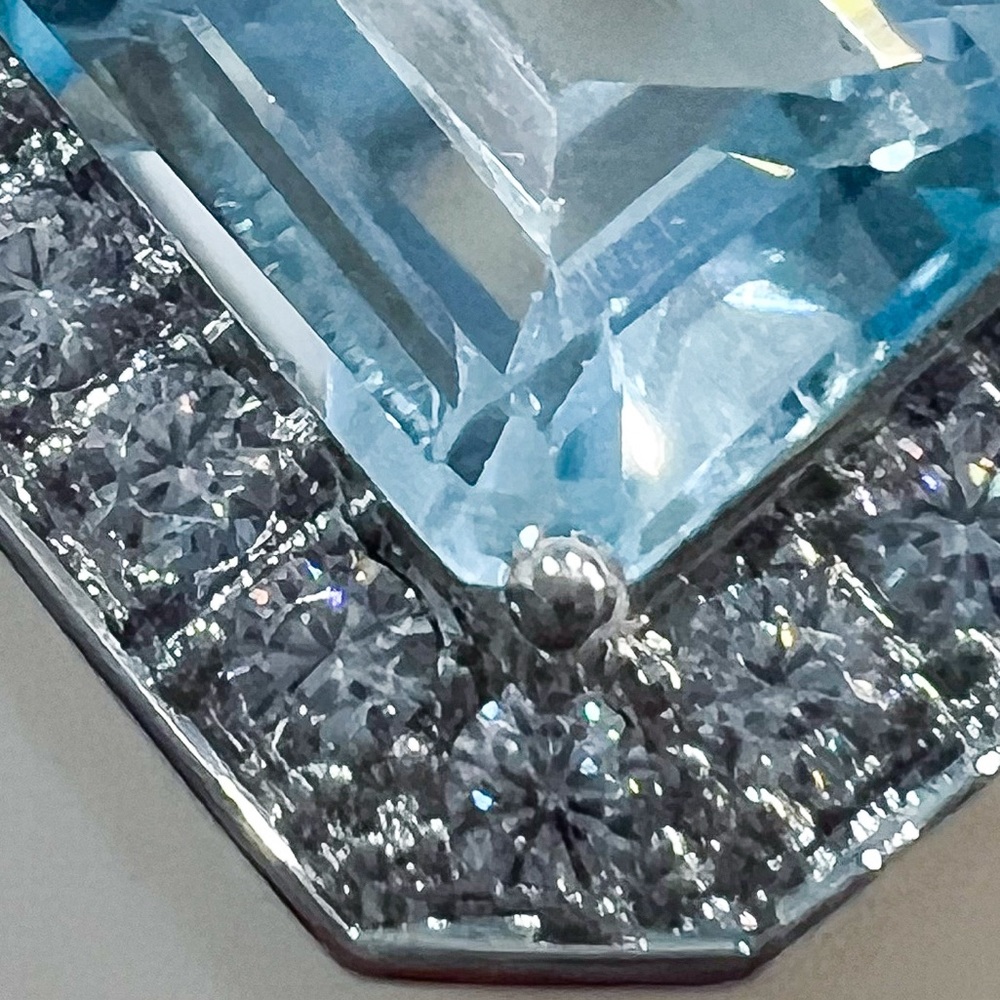 VALUE BUY Blue Topaz (Sim) Diamond Silver Pendant 18” Necklace PRICE FIRM - Picture 3 of 11